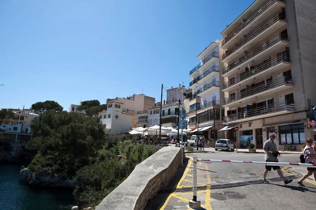 Apartment Apartamentos Llevant Cala Figuera  Spain